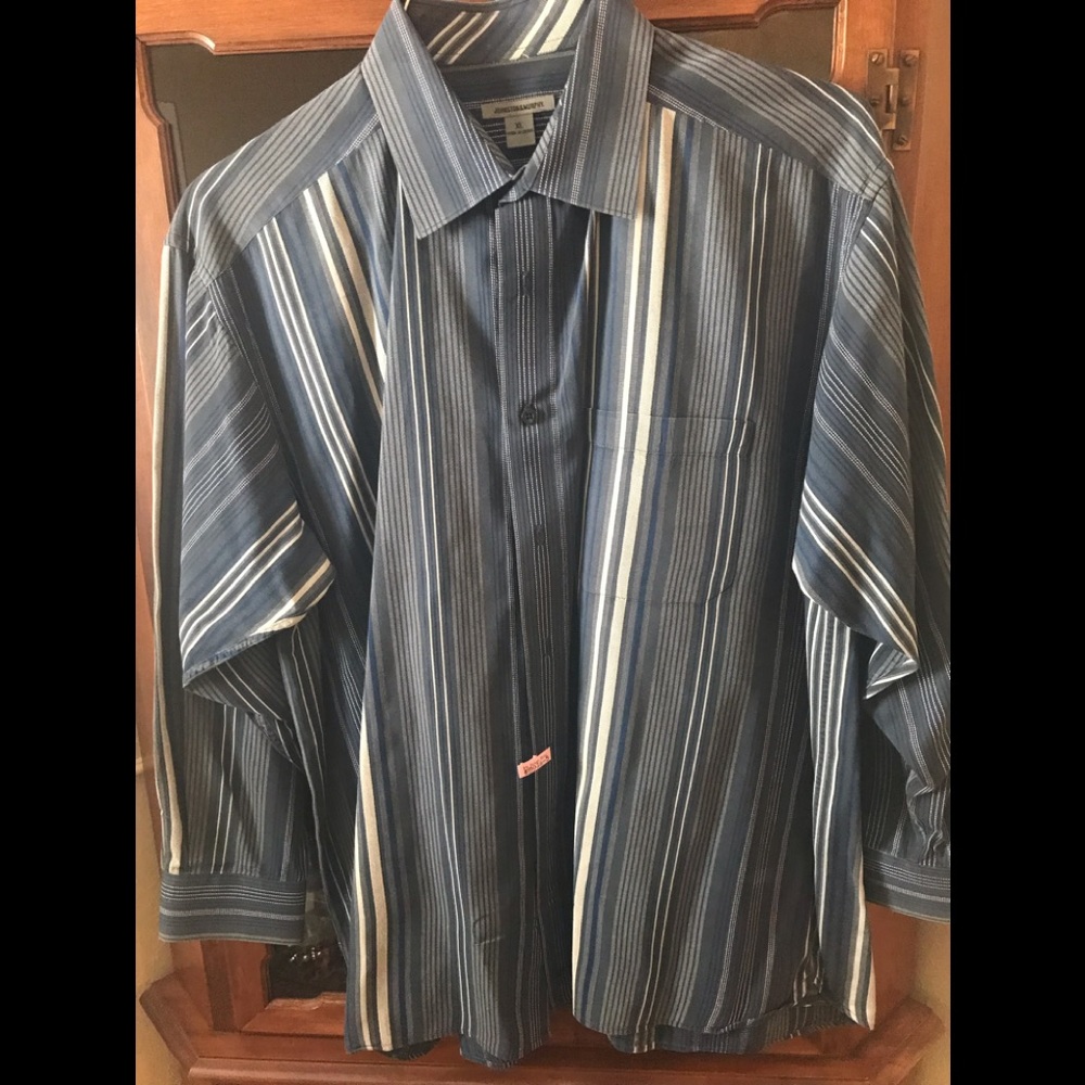 Men’s button down dress shirt
